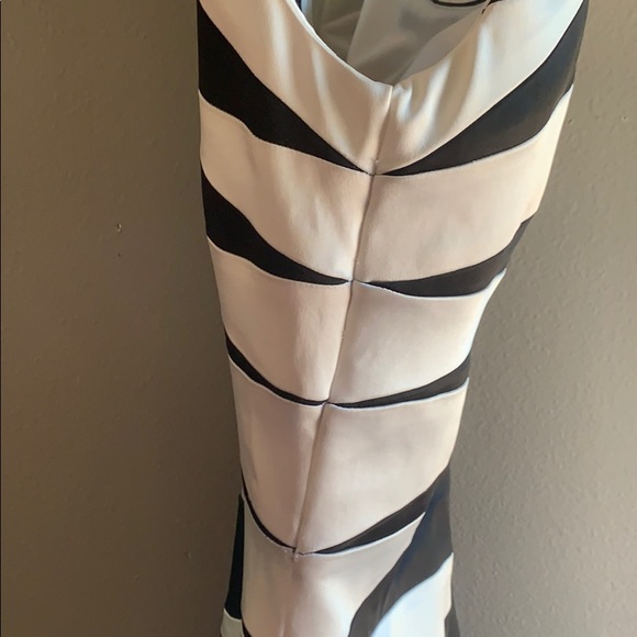 Jax size 2 formal dress - Picture 7 of 7